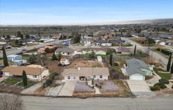 19720 Kid Place, Tehachapi, CA 93561