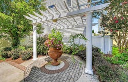 223 N Washington Ave, Margate, NJ 08402-1129