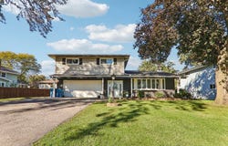 1302 E Greenwood Drive, Mount Prospect, IL 60056