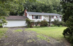 9 Pleasant Drive, North Haven, CT 06473
