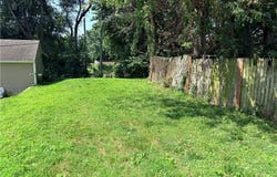 114 E Highland Avenue, St Joseph, MO 64505