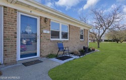 8 River Lane, Brick, NJ 08724