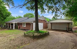 113 Dearing Creek Rd, Gladewater, TX 75647