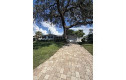331 SHIRLEY Avenue, BELLEAIR, FL 33756