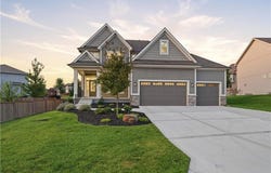 11563 S Montclaire Drive, Olathe, KS 66061