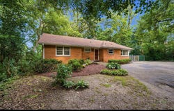 14545 Laporte Avenue, Midlothian, IL 60445