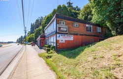 2238 TREMONT St, NorthBend, OR 97459