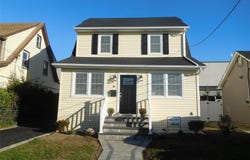35 Fairview Avenue, Oceanside, NY 11572
