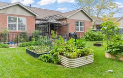 2490 Meadowpoint Drive, Troy, OH 45373