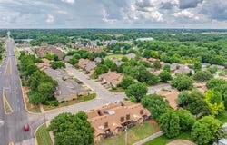 2910 Stonepoint Dr, Edmond, OK 73034