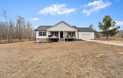 520 Elizabeth St Ext, Honea Path, SC 29654