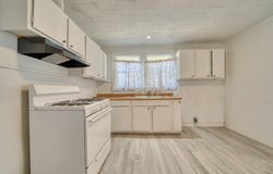 500 Van Zandt Ave, Marshall, TX 75670