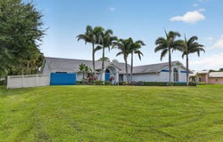 1784 SW GREGOR Way, Stuart, FL 34997