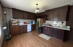 601 Wayne, Howe, IN 46746