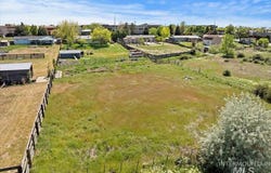 3820 E Overland, Meridian, ID 83642