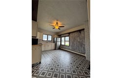 70 9th St, Lucernemines, PA 15754