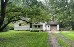 11038 WHITE AVENUE, ELYRIA, OH 44035