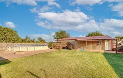 200 E Tenth Street, Leedey, OK 73654