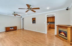 34 Oakland Street, KILMARNOCK, VA 22482