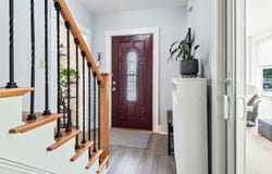 27 Elm Hill Ave, Leominster, MA 01453