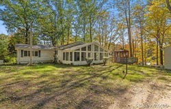 7677 Riverside Lane, Hesperia, MI 49421