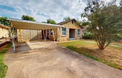 415 E Aquarium Place, Jenks, OK 74037