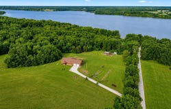 22411 Gaslight Place, Callao, MO 63534