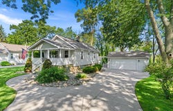 839 Paw Paw Drive, Holland, MI 49423