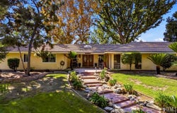 5601 Georgia Drive, Bakersfield, CA 93308
