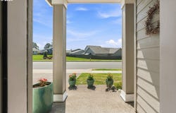 127 NE HILL Way, Estacada, OR 97023