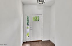 22 Stacey Way, Troy, NY 12180