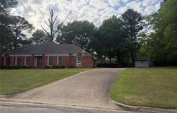 420 Ivanhoe Drive, Selma, AL 36701