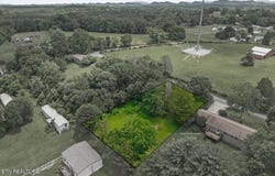 Buck Brown St, Englewood, TN 37329