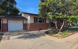 803 E Cedar St, Lamar, CO 81052