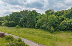 Skinner Road, Athens, NY 12015