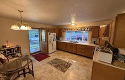 135 Dreamy Ln, MT. HOPE, WV 25880