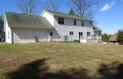 337 Fox Run Dr, Galax, VA 24333
