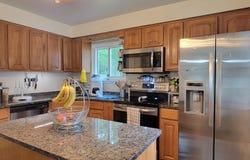 2430 E Denton Ave, Saint Francis, WI 53235