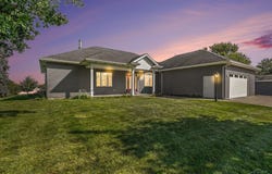 5871 Sandy Drive, Pinconning, MI 48650