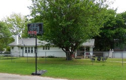 601 S 3rd Street, Davis, OK 73030