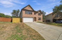 281 SAMANTHA DR, Schertz, TX 78154