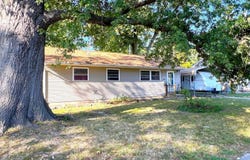 818 E. Lafayette St., Olney, IL 62450