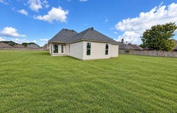 207 Commons Drive, Lafayette, LA 70508