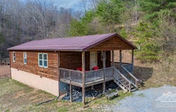 280 Hidden Path Rd, BLUEFIELD, WV 24701