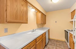 9513 University Avenue, Clive, IA 50325