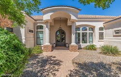 2816 E CLARK Drive, Gilbert, AZ 85297