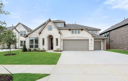 3305 Emerald Trace Drive, Denton, TX 76226