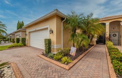 15717 AURORA LAKE Circle, WIMAUMA, FL 33598