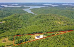 9281 E State Hwy 86, Blue Eye, MO 65611