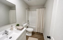 4443 SUNCREST Dr, Memphis, TN 38127